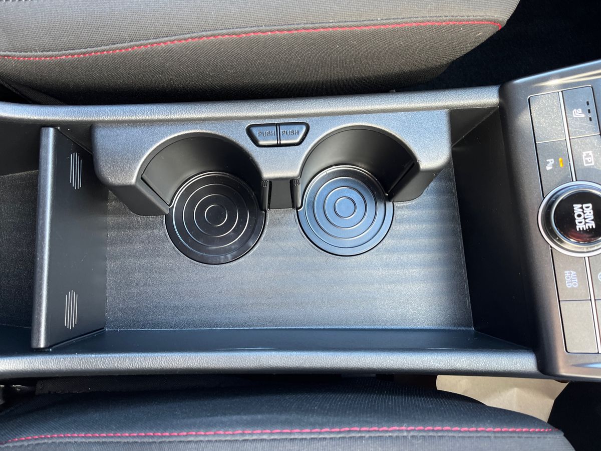 Hyundai KONA Photo 35