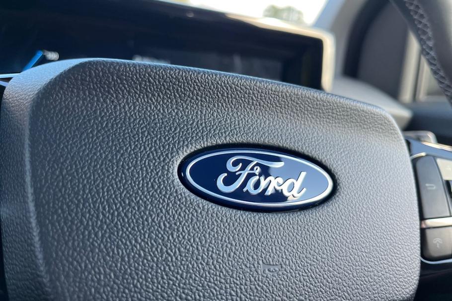 Used Ford E-TRANSIT COURIER 38