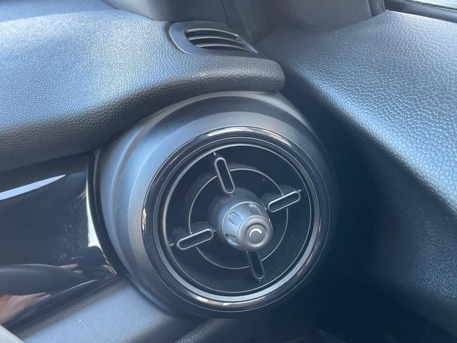 MINI Hatch Photo 36