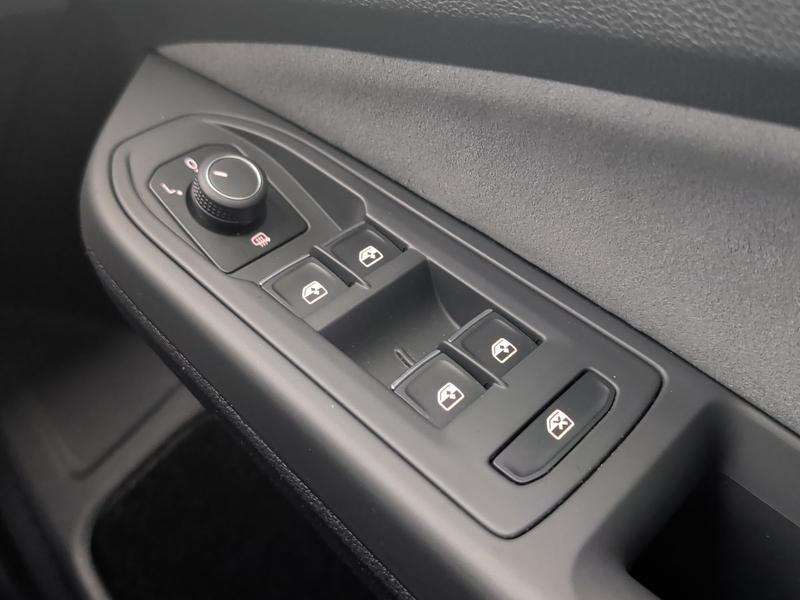 Used Volkswagen Golf NX71ULO 24