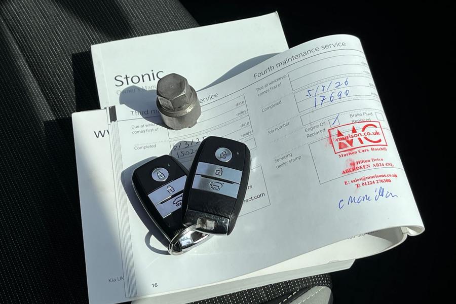 Kia STONIC Photo autoimg-1d8415a7955be75ed2b30f08d711e0ac3f919df2.jpg