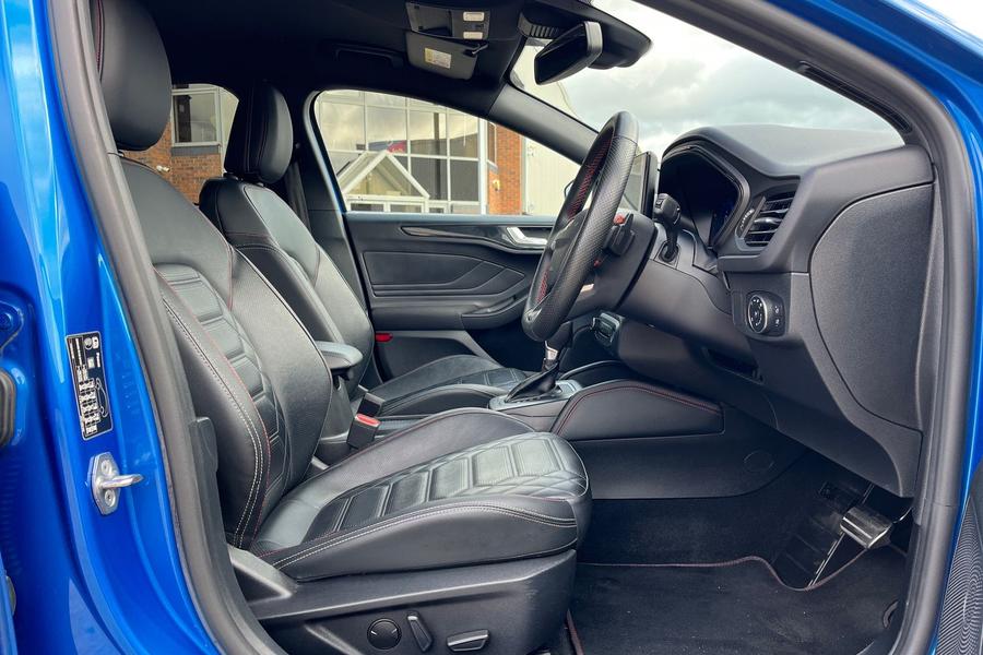 Ford Focus Photo autoimg-1d84241dfe2cce33905a476ef02cb53b6cae3d2a.jpg