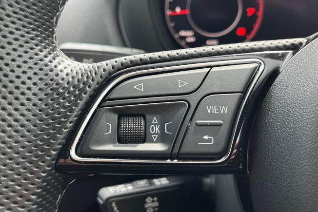 AUDI Q2 Photo 16