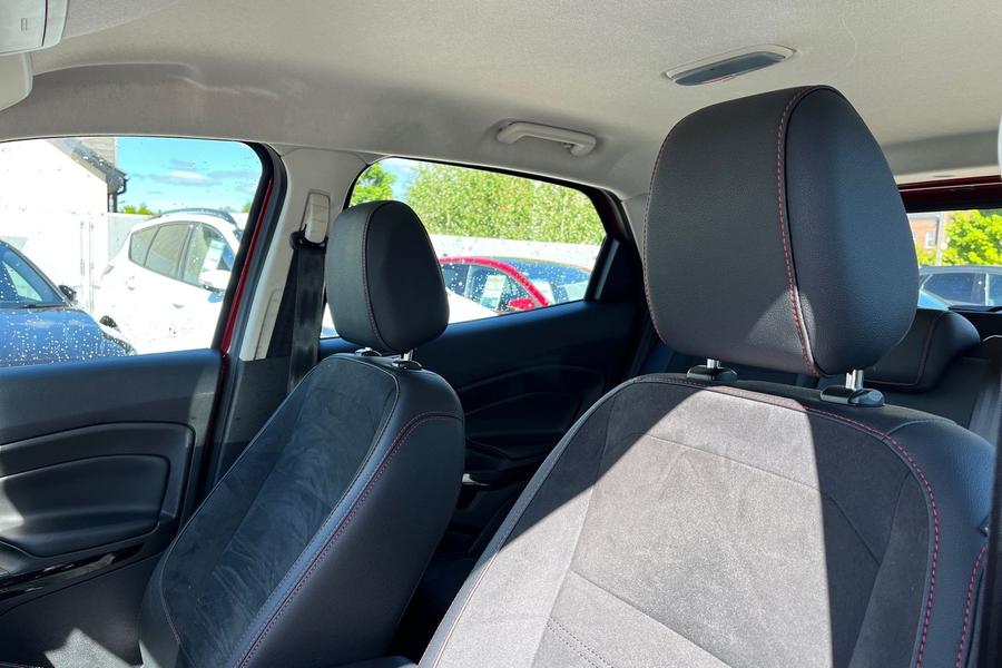 Ford ECOSPORT Photo autoimg-1d888739f7bbaa2e84731b31d4e10163552a5461.jpg