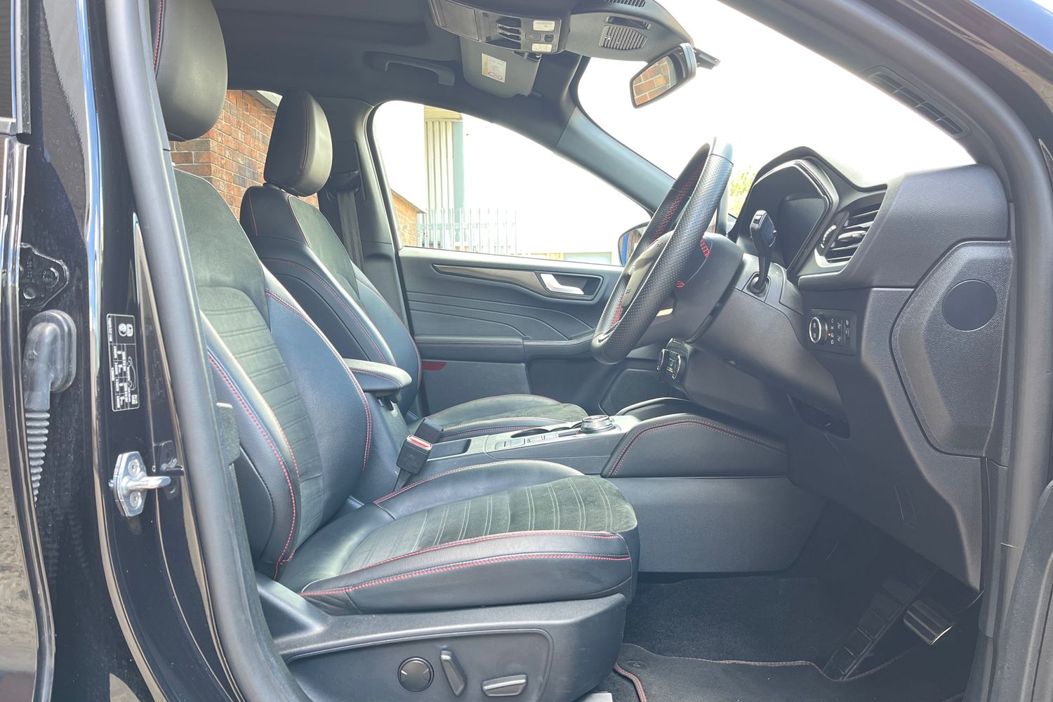 Ford KUGA Photo 31
