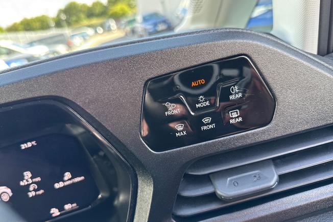 VOLKSWAGEN Caddy Photo 42