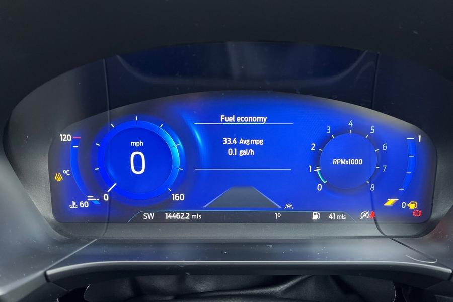 Ford Kuga Photo autoimg-1d9a0ebb381ca1b4efef053011a40dbde3c21802.jpg