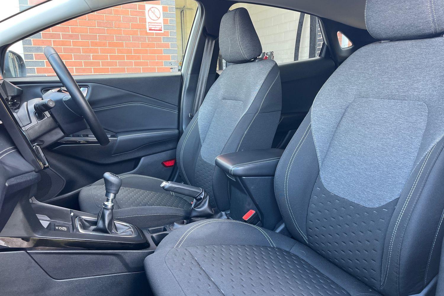 Ford PUMA Photo 18