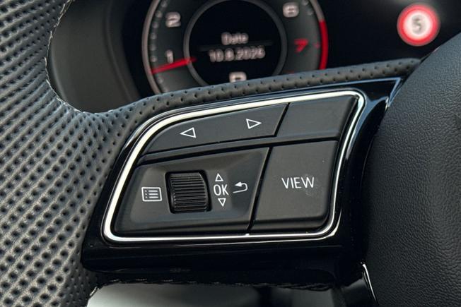 Audi Q2 Photo 16