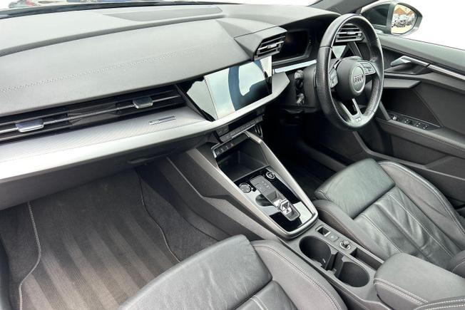 AUDI A3 Photo 2