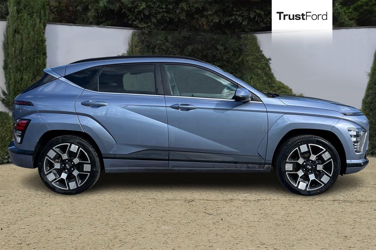 Hyundai Kona Photo 2
