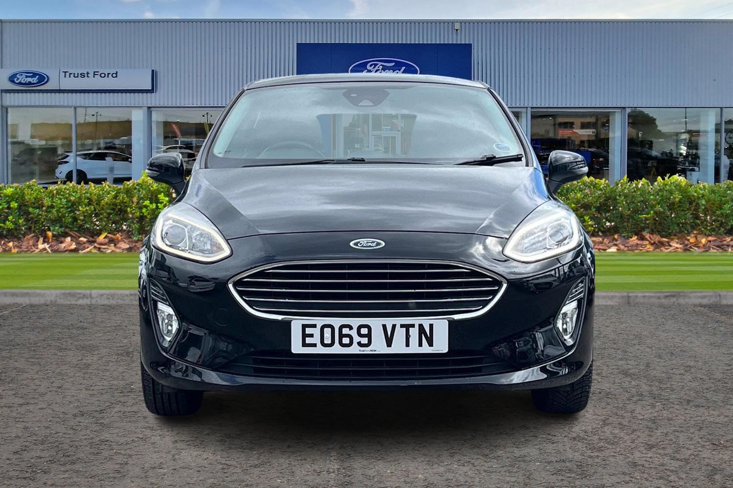 Ford FIESTA Photo 5