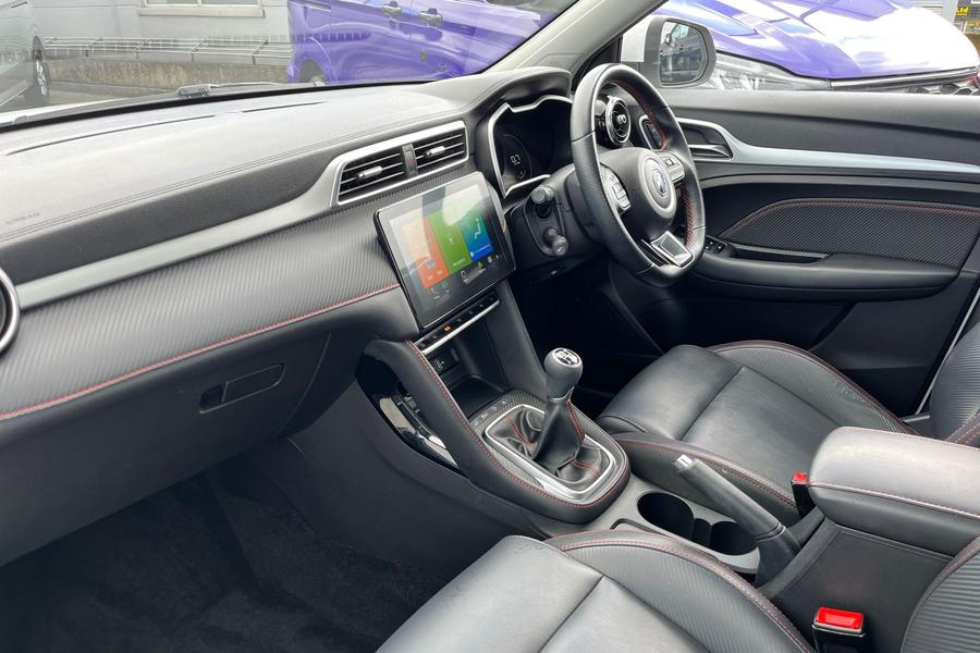 MG ZS Photo autoimg-1da5b587b1639202045a59a333a09418b9d25ac4.jpg
