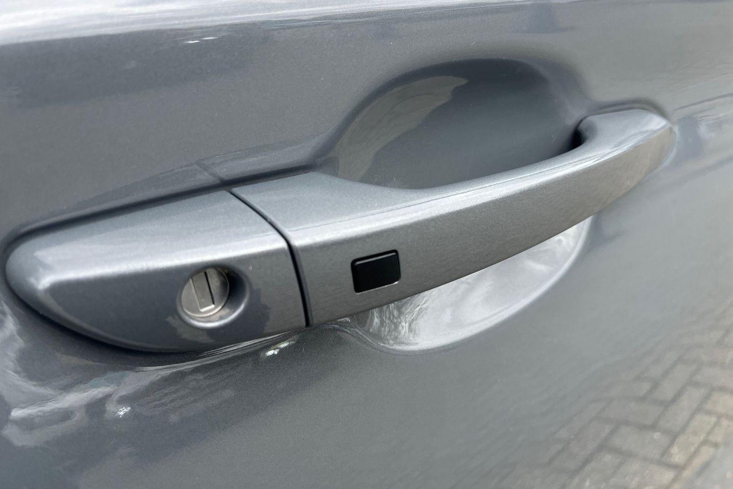 Hyundai KONA Photo 33