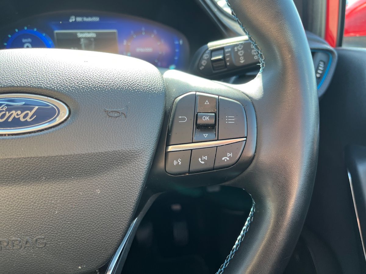 Ford Fiesta Photo 16