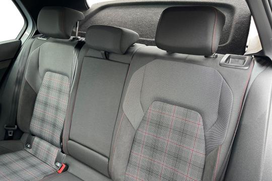 Volkswagen Golf Photo autoimg-1db4d5e4cd959c5c49637793a26d3573d9402d55.jpg