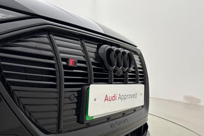 AUDI E-Tron S Photo 31