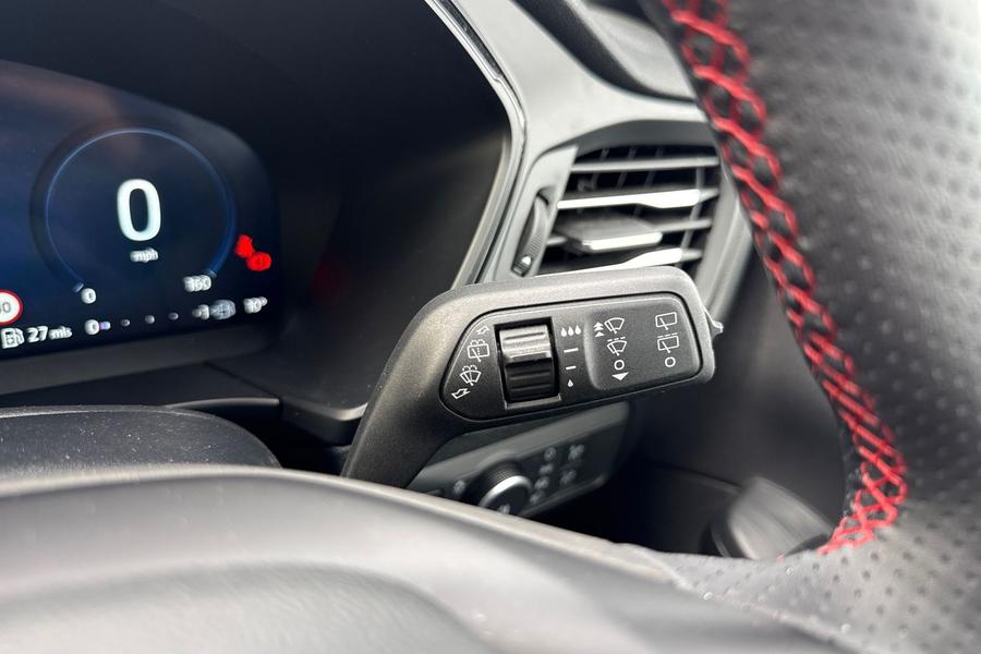 Ford KUGA Photo autoimg-1dbf1303913c47d4b3a5b3fadceb1f2a53e10509.jpg