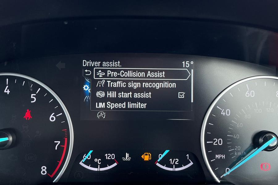 Ford EcoSport Photo autoimg-1dbfbd916c2d4bbc1f022cdb954d4f06953143c6.jpg