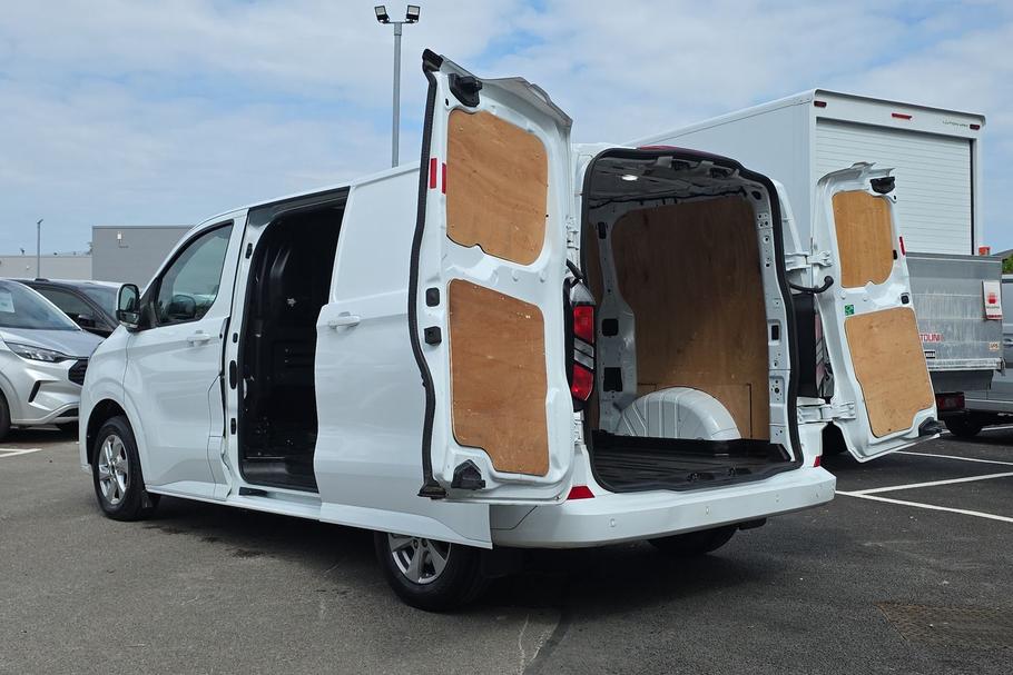 Used Ford TRANSIT CUSTOM DP24GHV 7