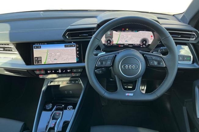 AUDI  A3 Saloon Photo 11