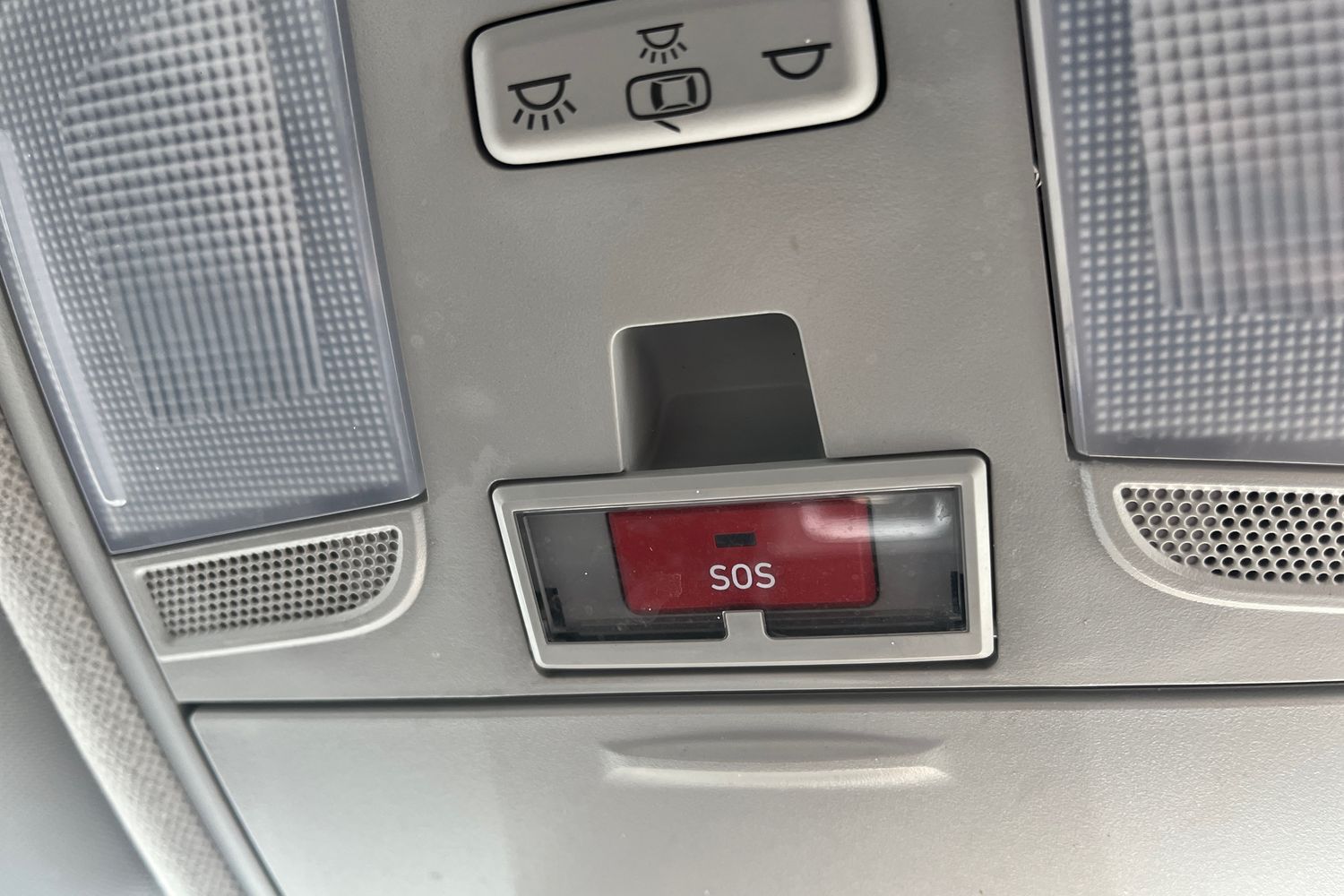 Hyundai KONA Photo 30