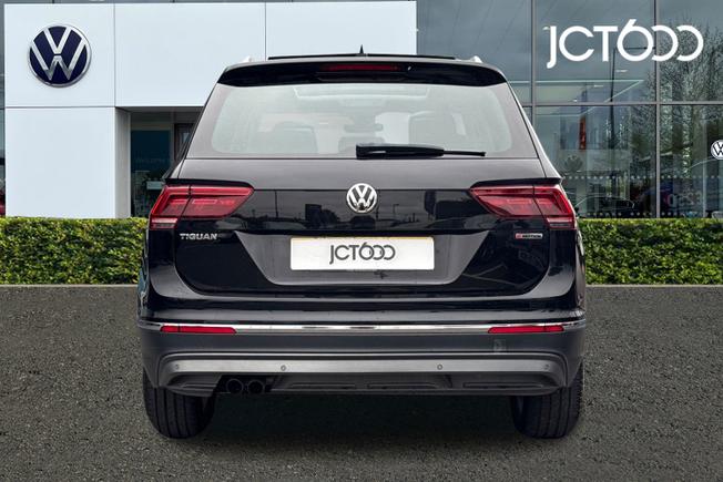 VOLKSWAGEN Tiguan Photo 7