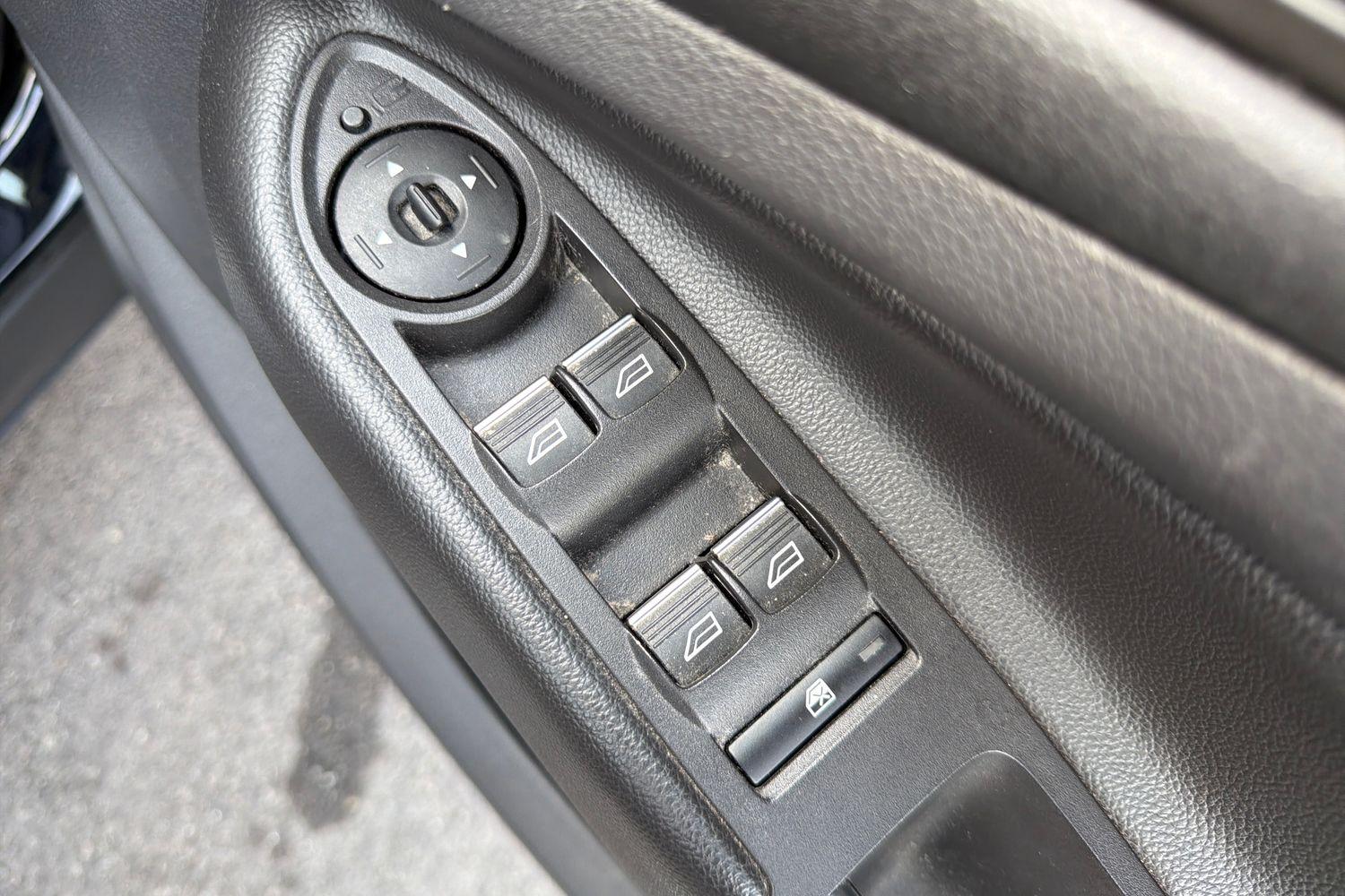Ford KUGA Photo 15