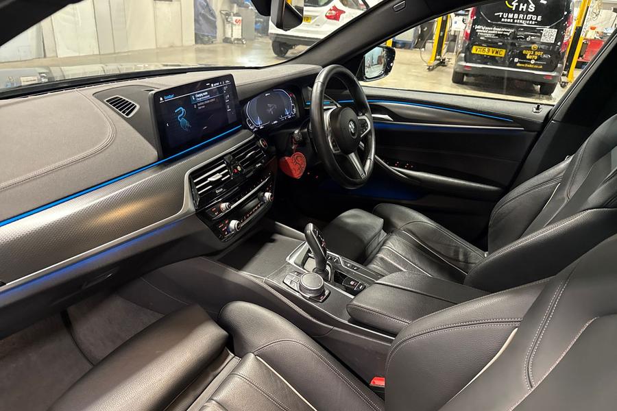 BMW 5 Series Photo autoimg-1dd46181a6d623dca96570404b7e1e7427bee63f.jpg
