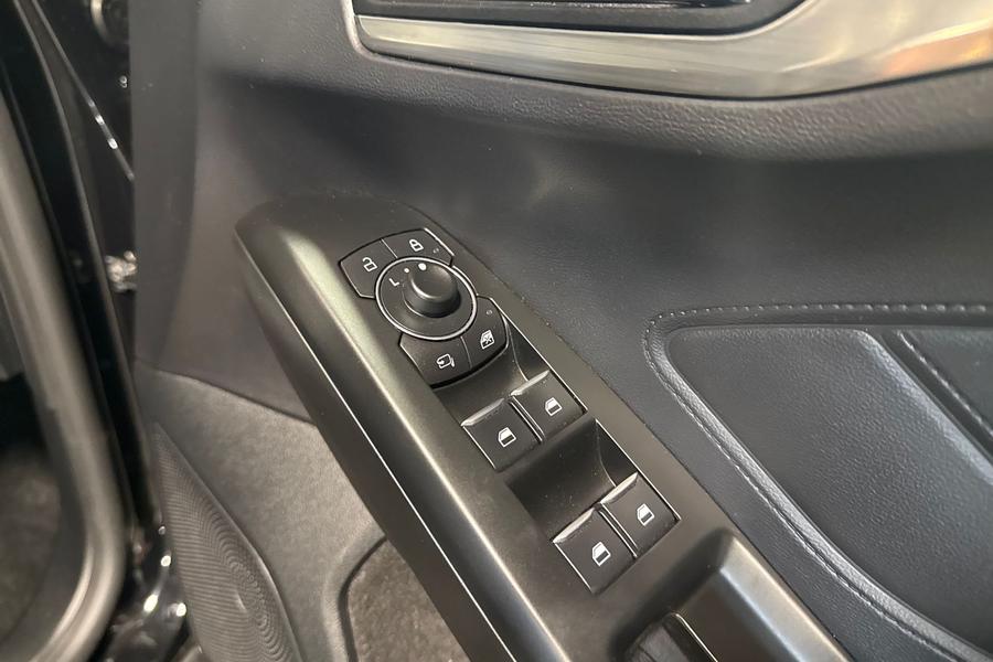 Ford FOCUS Photo autoimg-1dd4d48ef3a0b39cf2ddaa85ac5669d281d9c1b8.jpg