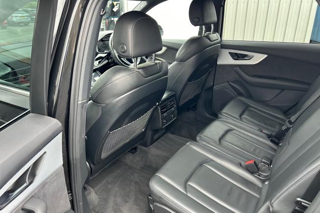 Audi Q7 Photo 37