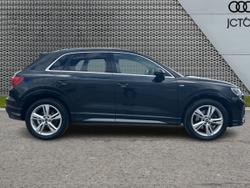 Audi Q3 Photo 4