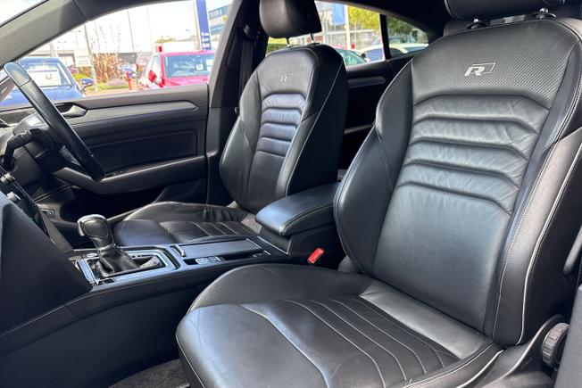 VOLKSWAGEN Arteon Photo 21
