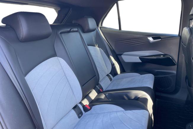 VOLKSWAGEN ID.3 Photo 9