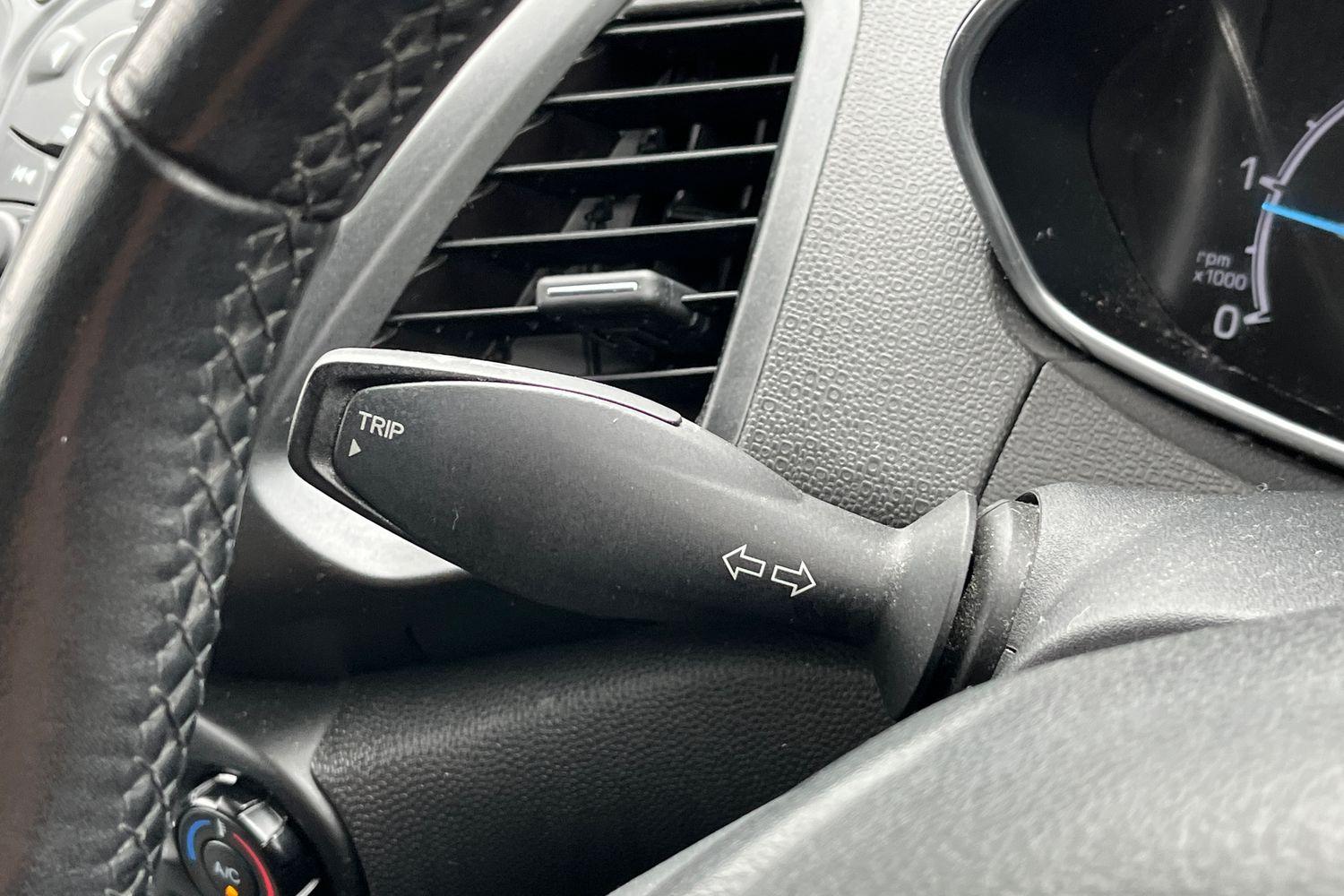Ford ECOSPORT Photo 13