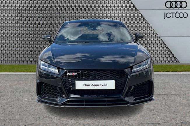 Audi TT RS Photo 8