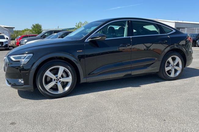 Audi e-tron Photo 25