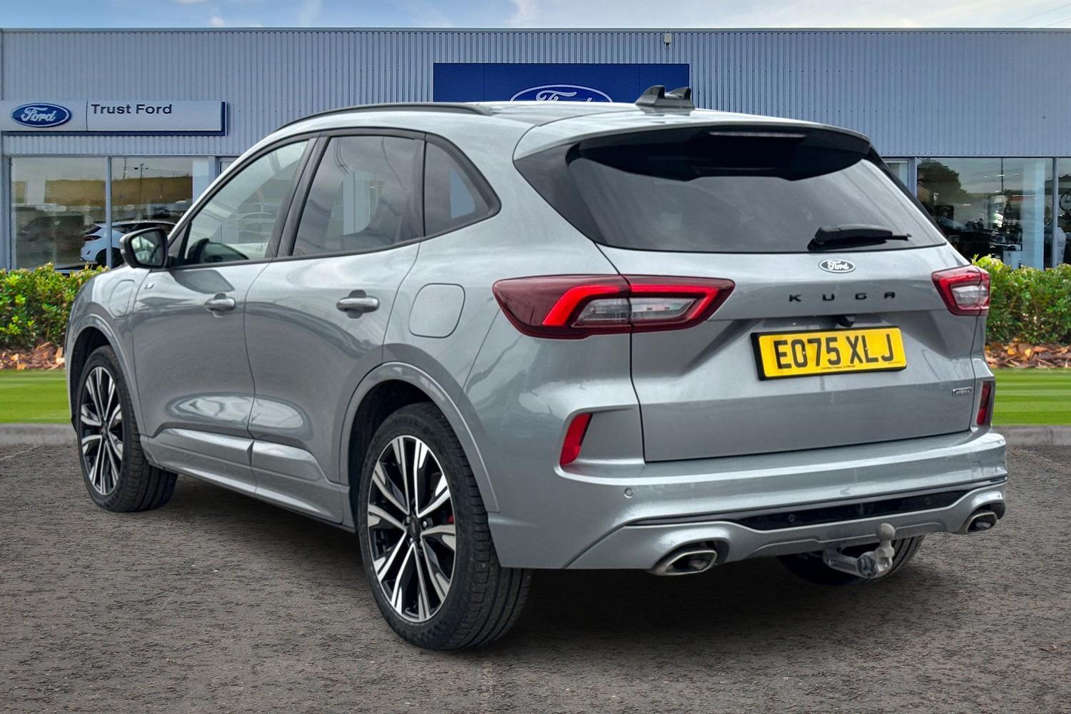 Ford KUGA Photo 1