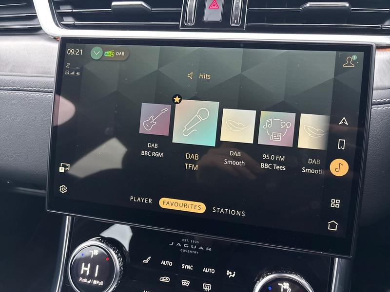 Used Jaguar XF YK21ZHJ 20