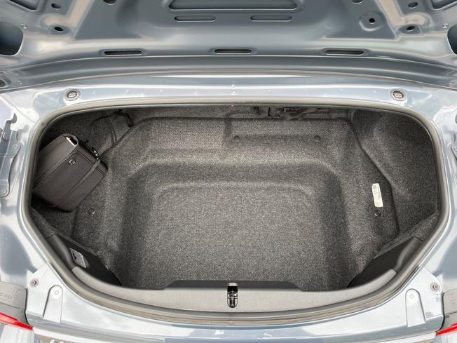 MAZDA MX-5 Photo 12
