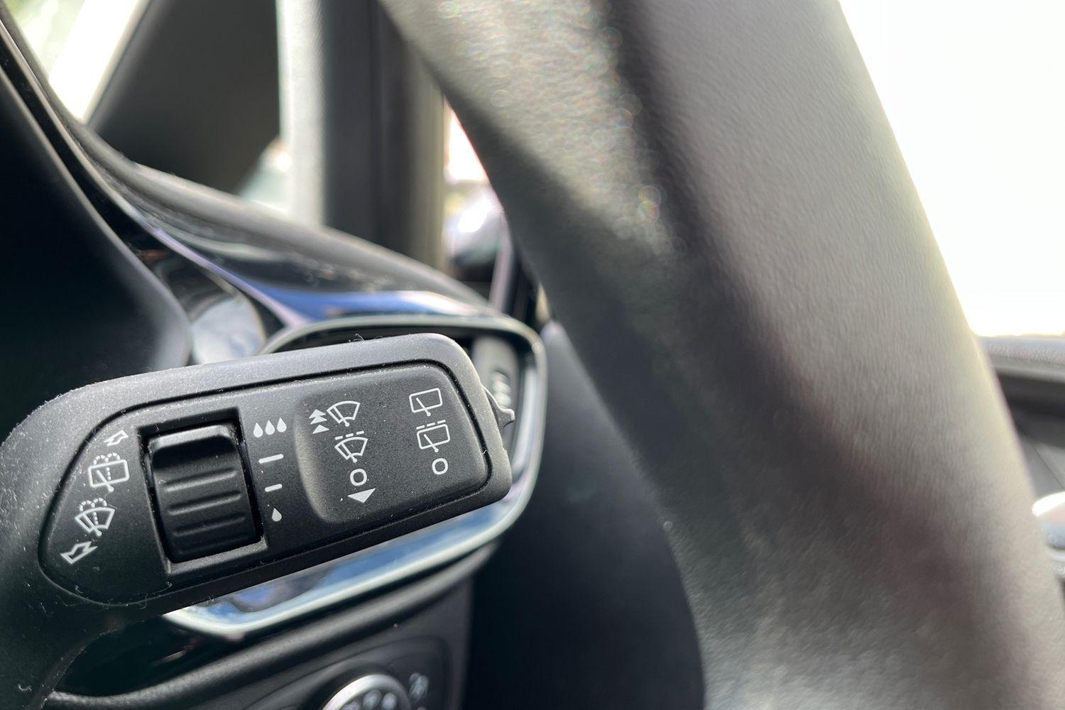 Ford FIESTA Photo 14