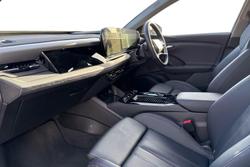 AUDI Q6 e-tron Photo 2