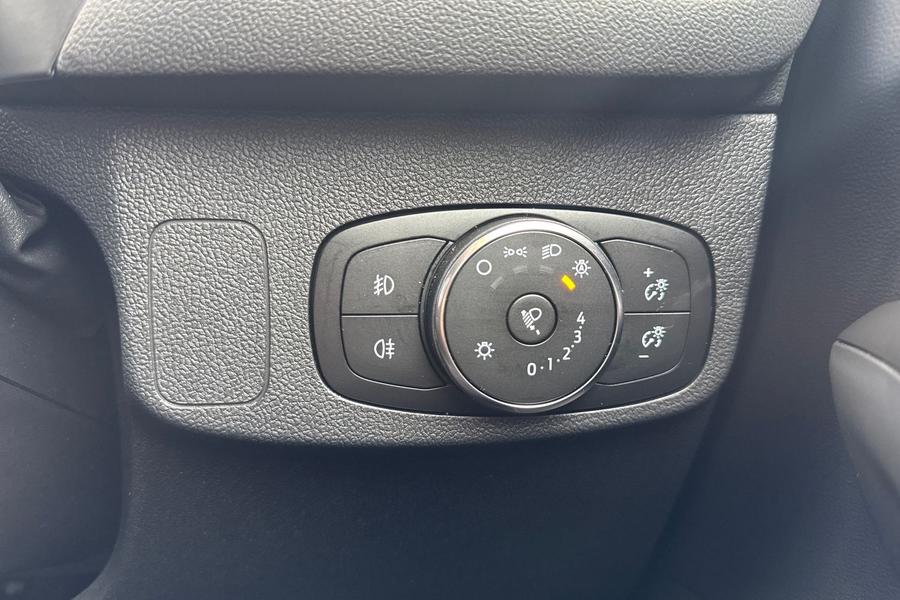 Ford FOCUS Photo autoimg-1df2211070b55e9a284836ffc15ef52d2ad45a22.jpg