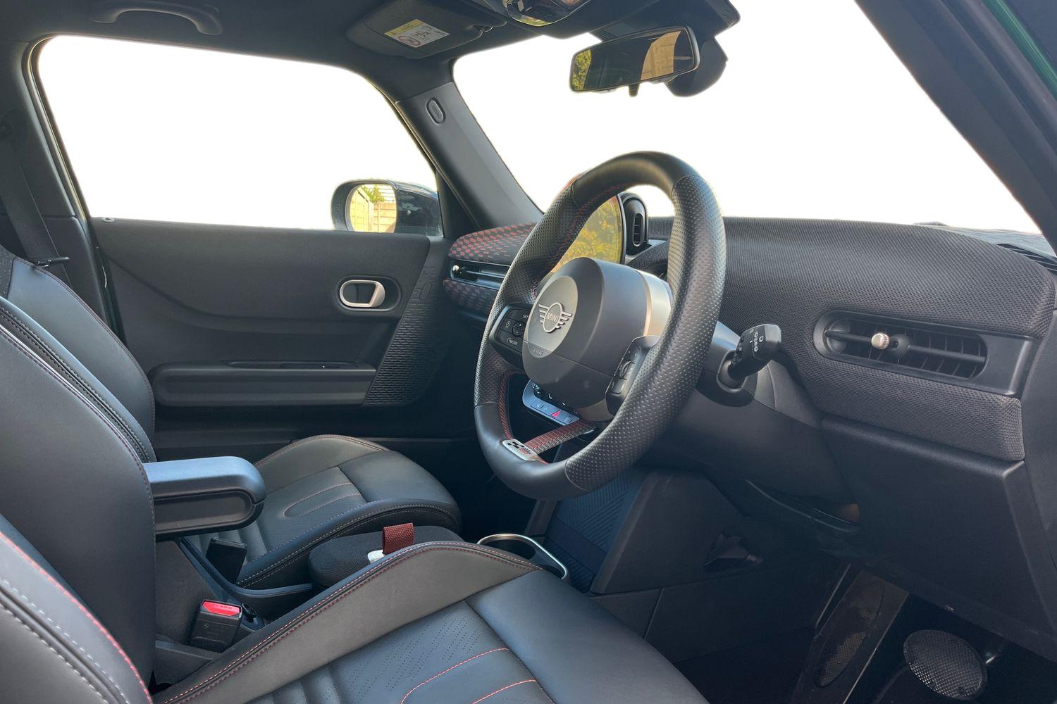 MINI Cooper Photo 8