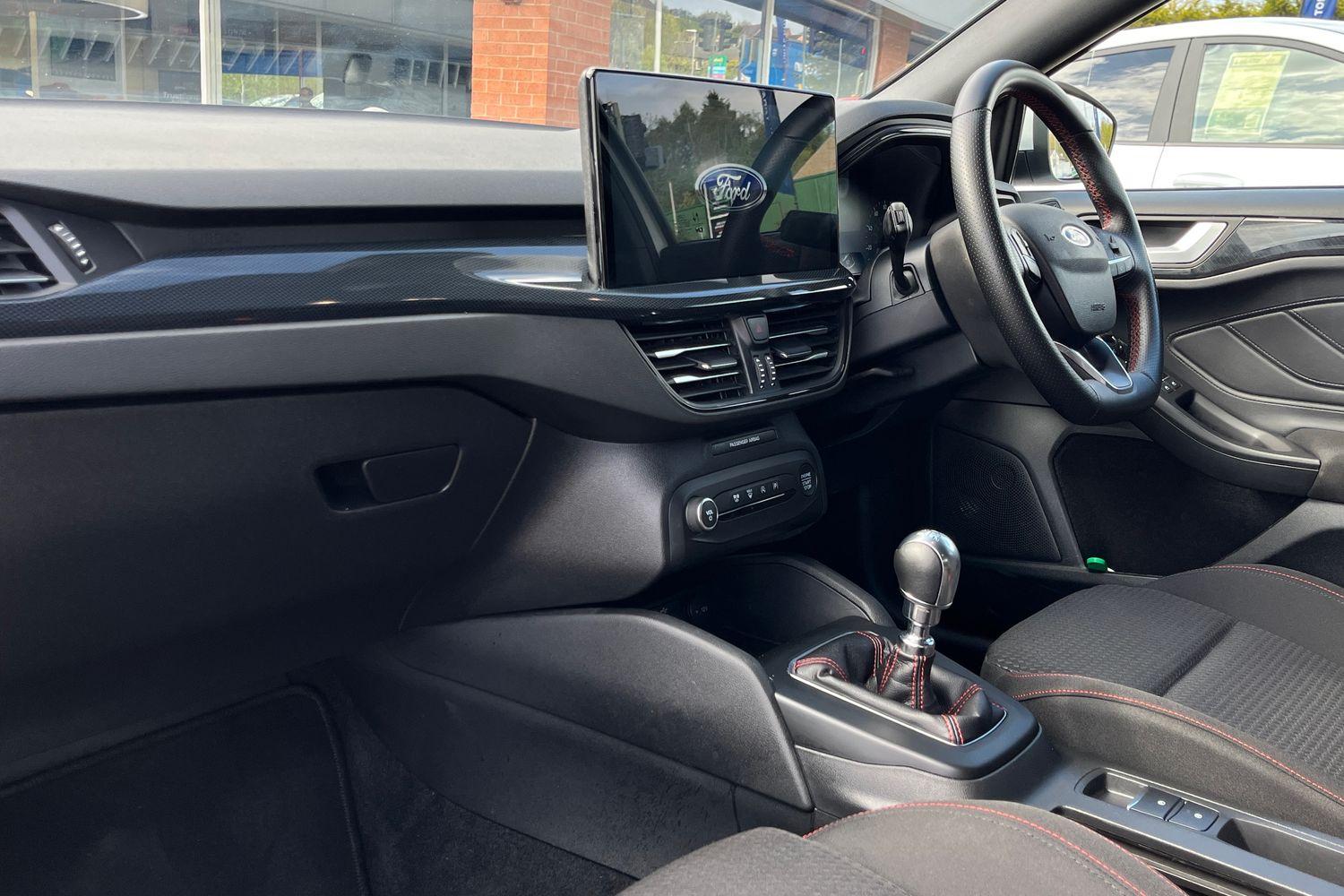 Ford Focus Photo 17