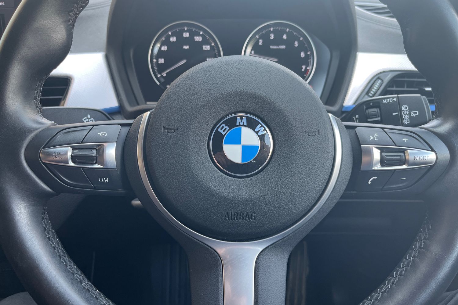 BMW X2 Photo 11