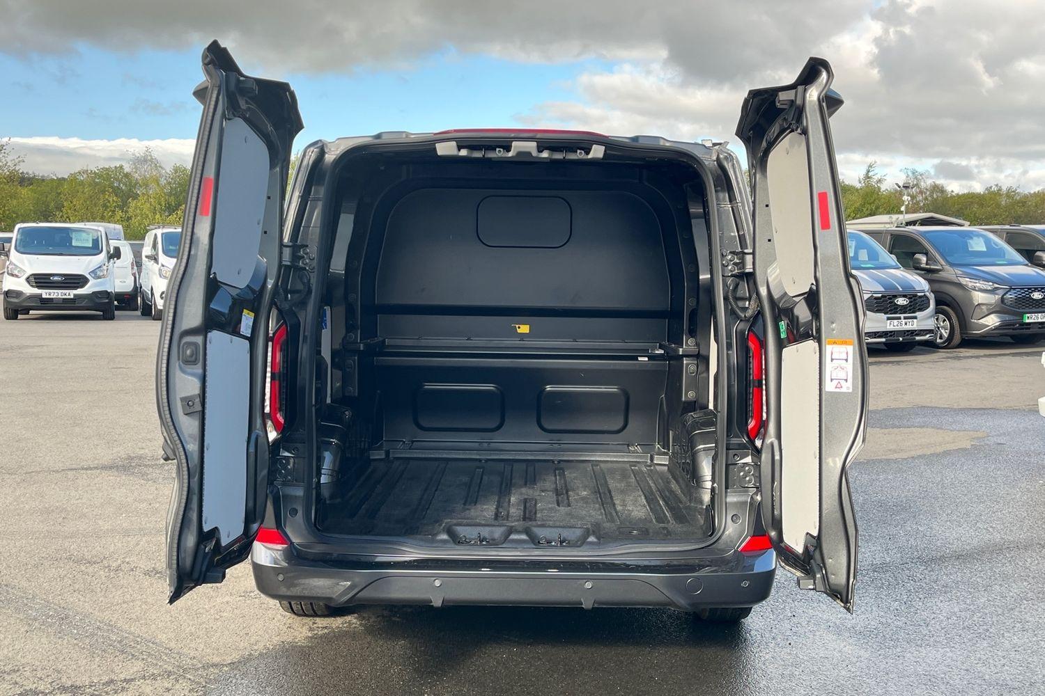 Ford TRANSIT CUSTOM Photo 6