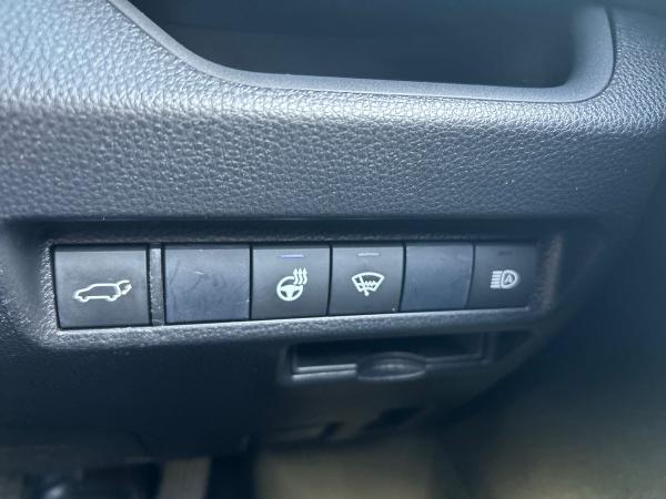 Toyota RAV4 Photo autoimg-1df8646f60d21c4504d1fb95e05de6723cbfe543.jpg