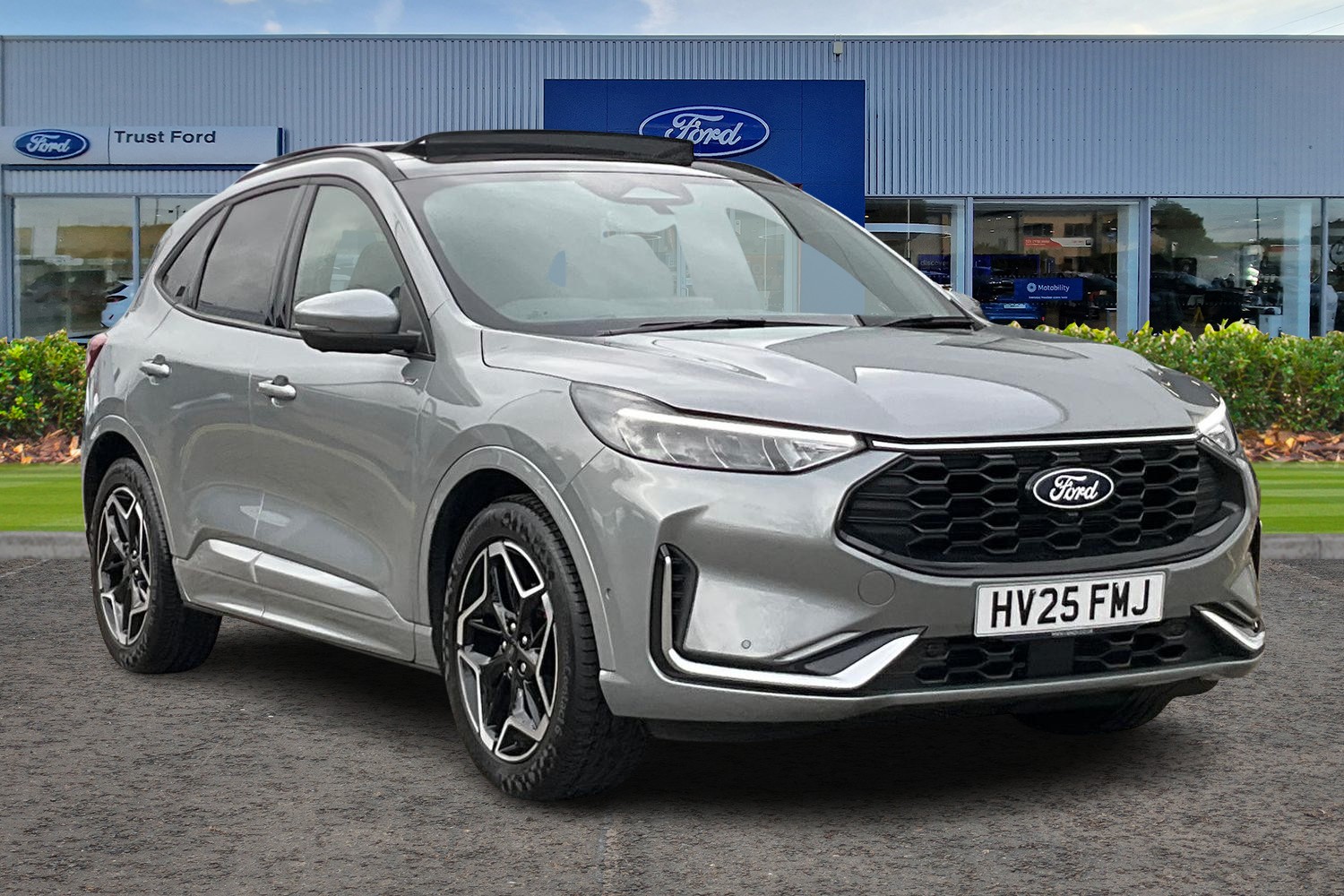 Ford Kuga Photo 0