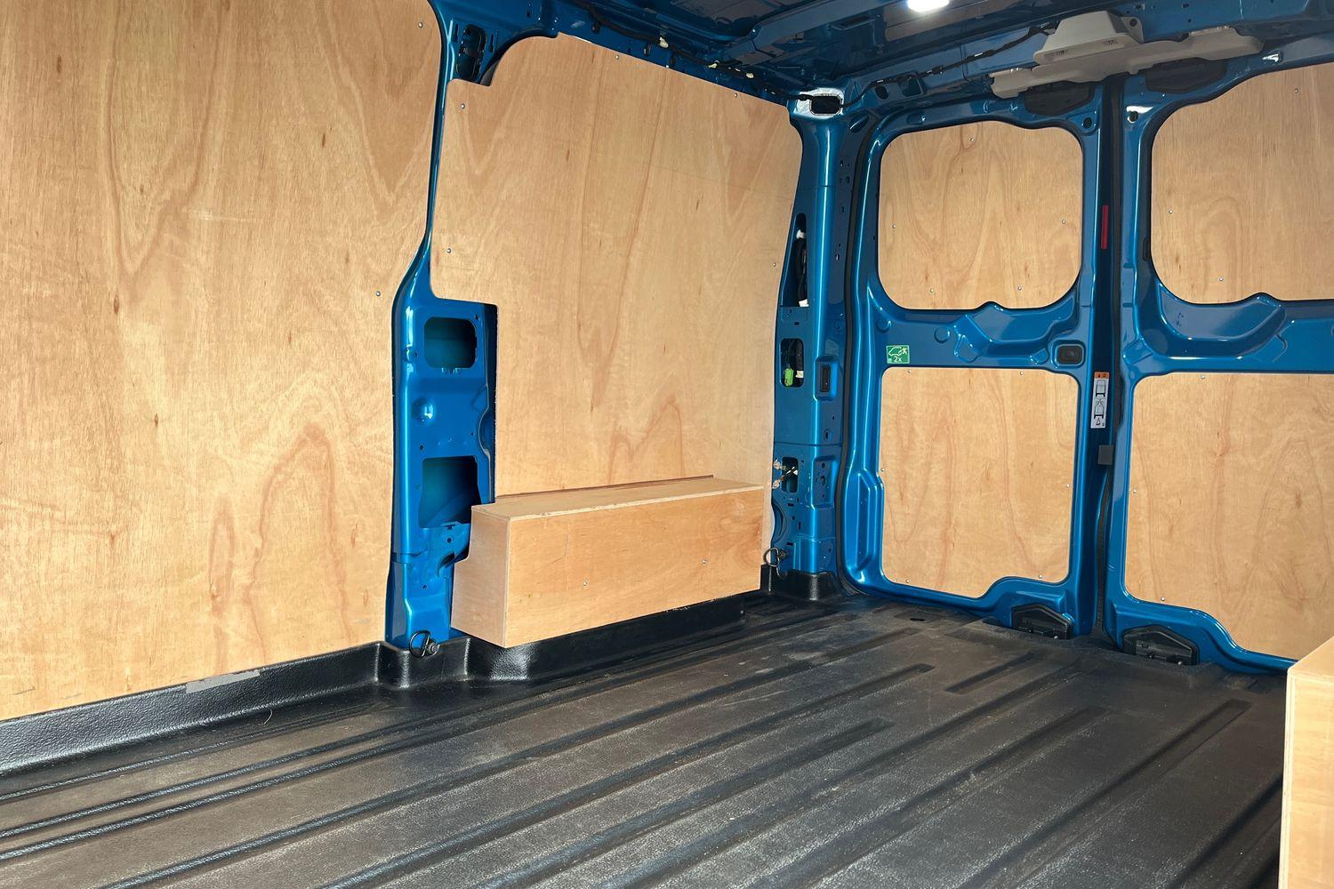 Ford E-Transit Custom Photo 3